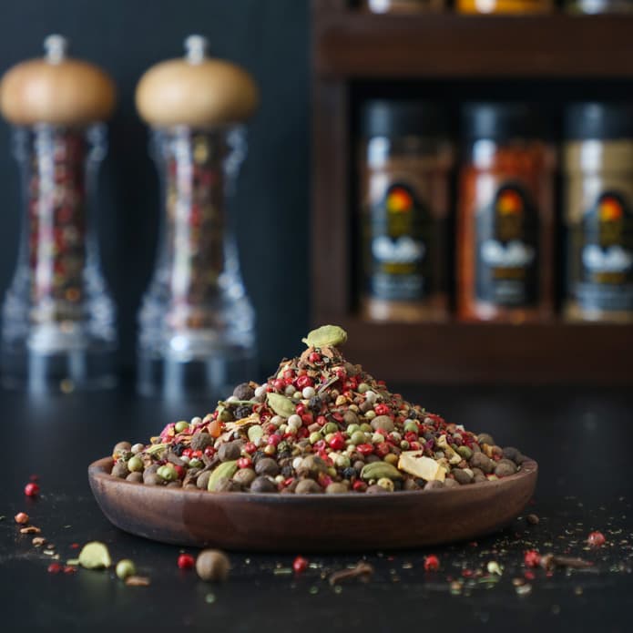 Bzuriyeh Whole Signature Spices