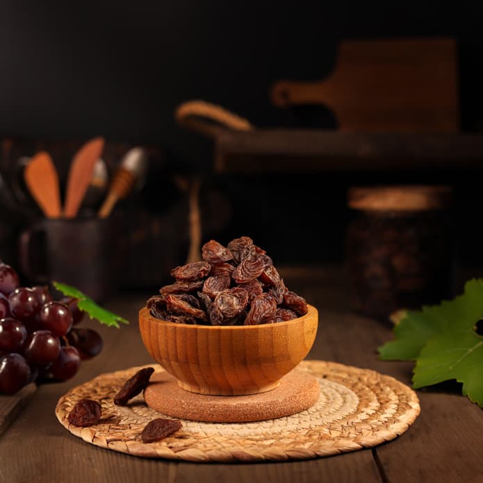 Bzuriyeh Large Red Raisin