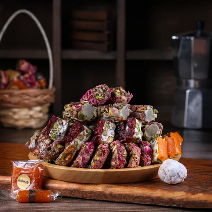 Bzuriyeh Raha, Nougat, Krokan, Apricot Paste & Mann wa Salwa Mix
