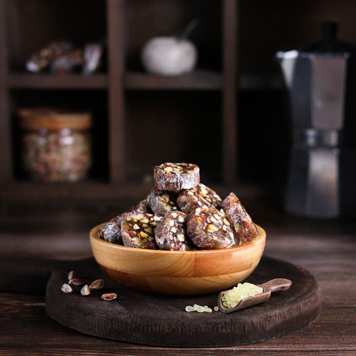 Bzuriyeh Raha with Pistachio & Mastic (Circle)